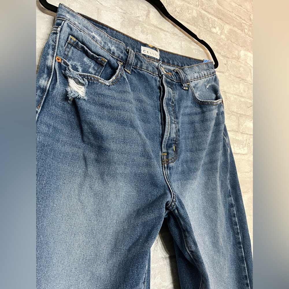 Straight Leg Jeans, Relaxed Fit